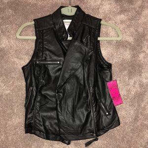 Black vest